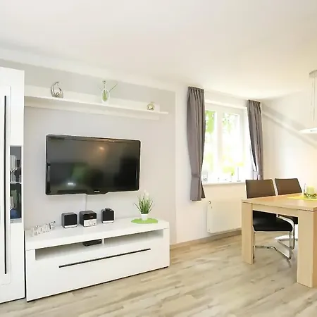 Papillon 15-4 Apartment